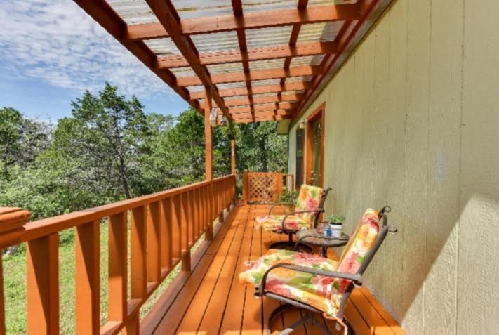 Bed and Breakfast Austin Escape Cedar Creek Экстерьер фото